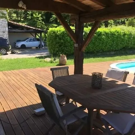 Gamel Villa